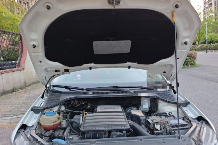 Used Volkswagen Santana 2015 Haval H6 1.6L Automatic Comfort Model Engine Bay