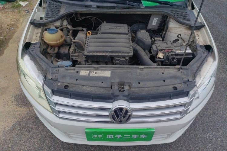 Used Volkswagen Santana 2015 1.4L Manual Comfort Edition Engine Bay