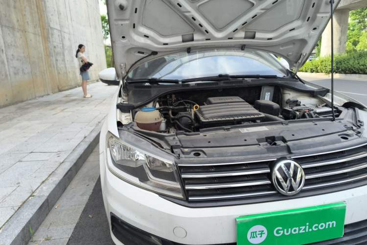 Used Volkswagen Santana 2015 Haval H9 1.6L Manual Comfort Edition Engine Bay Right