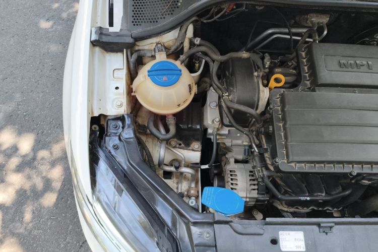 Used Volkswagen Santana 2015 Haval H9 1.6L Manual Comfort Edition Engine Bay Right