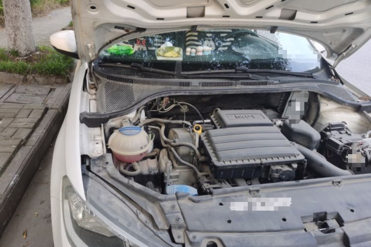 Used Volkswagen Santana 2015 Haval H6 1.6L Automatic Comfort Model Engine Bay Right