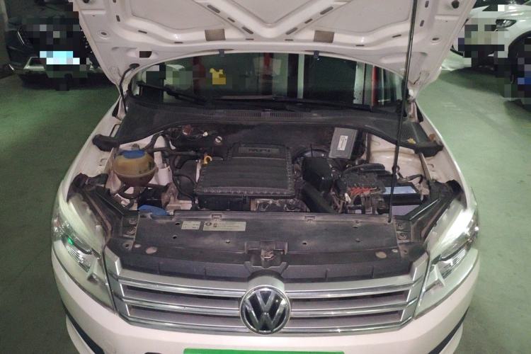 Used Volkswagen Santana 2015 1.6L Automatic Comfort Edition Engine Bay