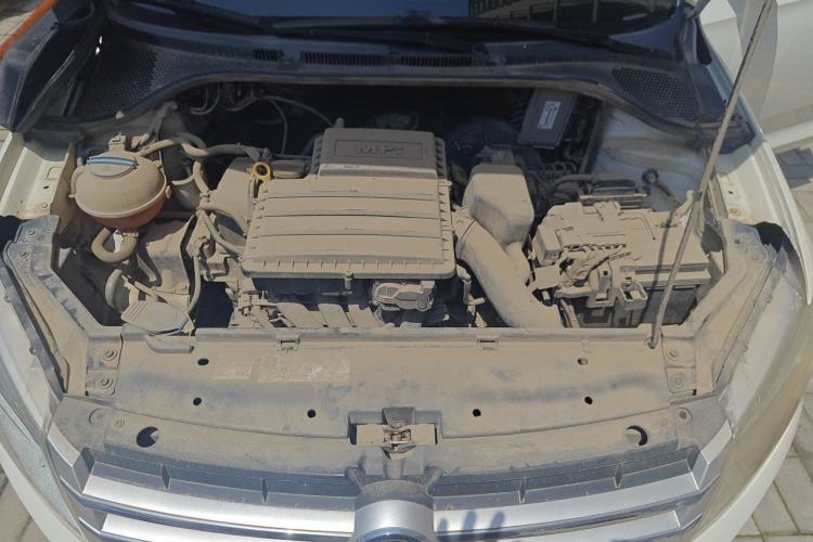 Used Volkswagen Santana 2015 1.6L Automatic Comfort Edition Engine Bay