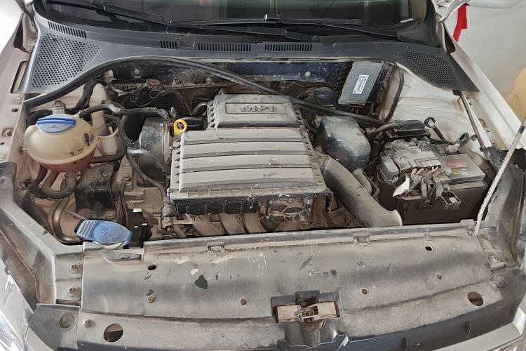 Used Volkswagen Santana 2015 1.6L Automatic Comfort Edition Engine Bay