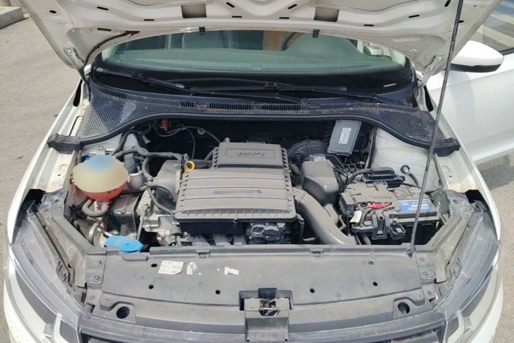 Used Volkswagen Santana 2015 Haval H6 1.6L Automatic Luxury Model Engine Bay