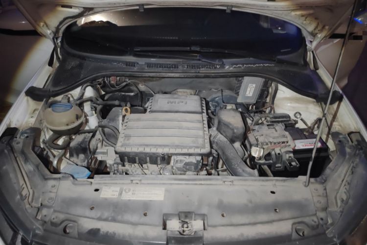 Used Volkswagen Santana 2015 Haval H6 1.6L Automatic Luxury Model Engine Bay