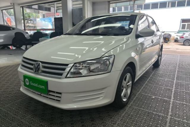 Ojetý Volkswagen Santana 2015 1.6L Manual Fashion Edition
