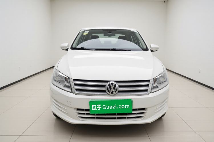 Used Volkswagen Santana 2015 1.6L Manual Fashion Edition Exterior 1