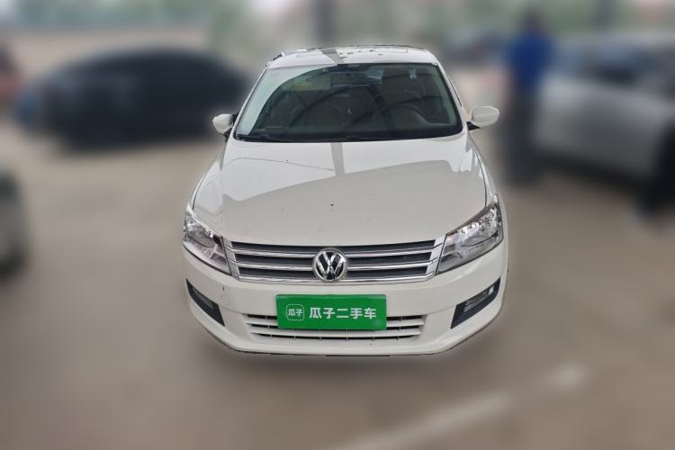 Used Volkswagen Santana 2015 1.6L Automatic Comfort Edition Exterior 1