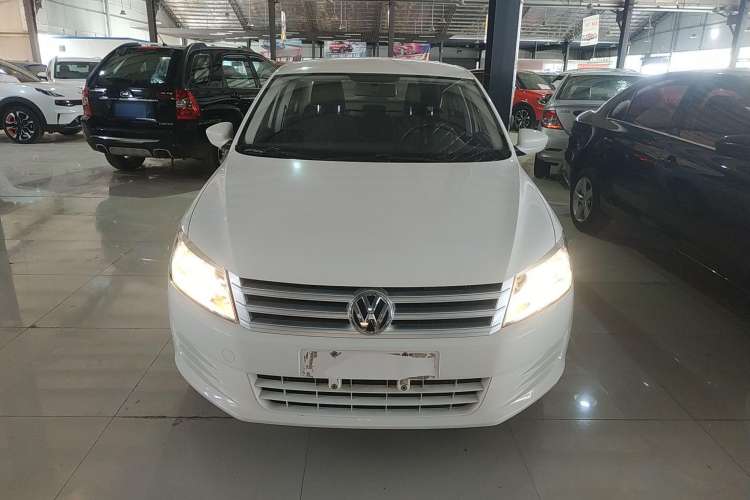 Used Volkswagen Santana 2015 1.4L Manual Fashion Edition Exterior 1