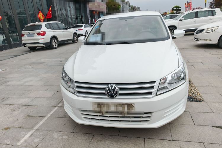 Used Volkswagen Santana 2015 1.6L Automatic Fashion Edition Exterior 1