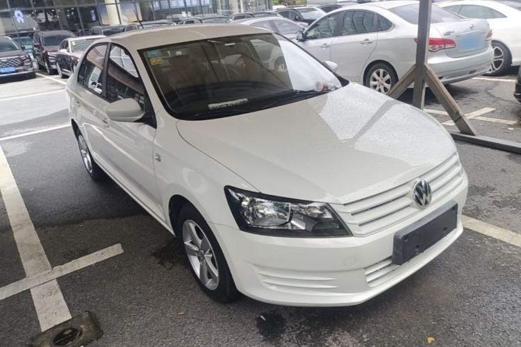 Used Volkswagen Santana 2015 1.6L Manual Fashion Edition Exterior 1