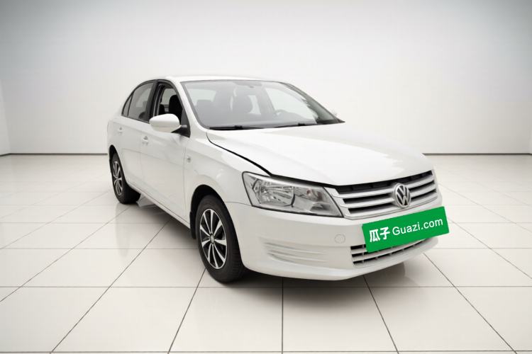 Used Volkswagen Santana 2015 1.6L Automatic Fashion Edition Exterior 2