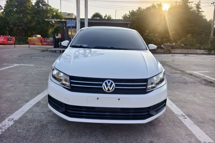 Used Volkswagen Santana 2015 HaoNa 1.6L Manual Fashion Edition Exterior 2