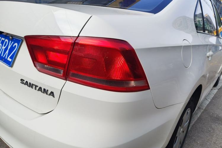 Used Volkswagen Santana 2015 1.4L Manual Fashion Edition Exterior 3