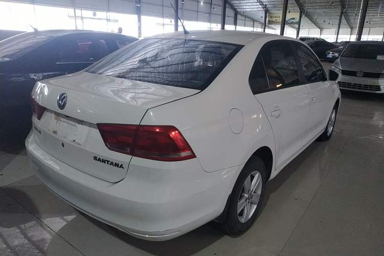 Used Volkswagen Santana 2015 1.4L Manual Fashion Edition Exterior 3