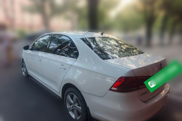 Used Volkswagen Santana 2015 1.6L Manual Comfort Edition Exterior 3