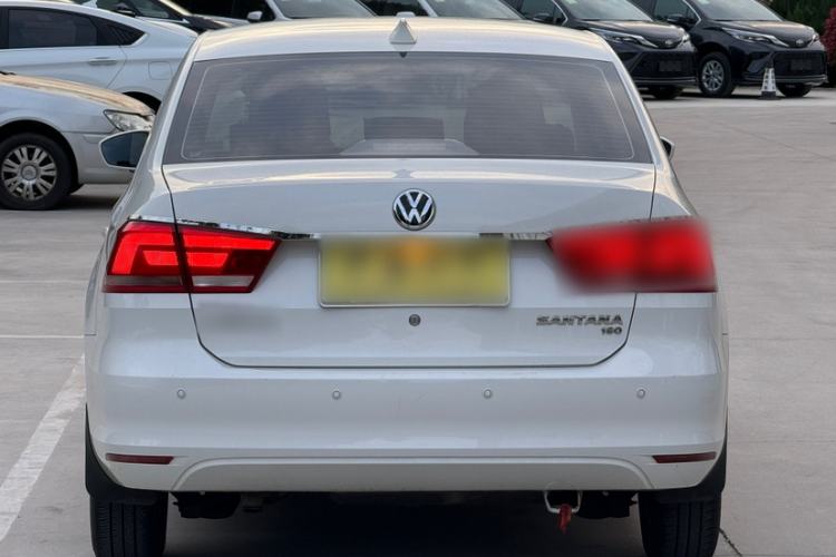 Used Volkswagen Santana 2015 1.6L Manual Fashion Edition Exterior 4