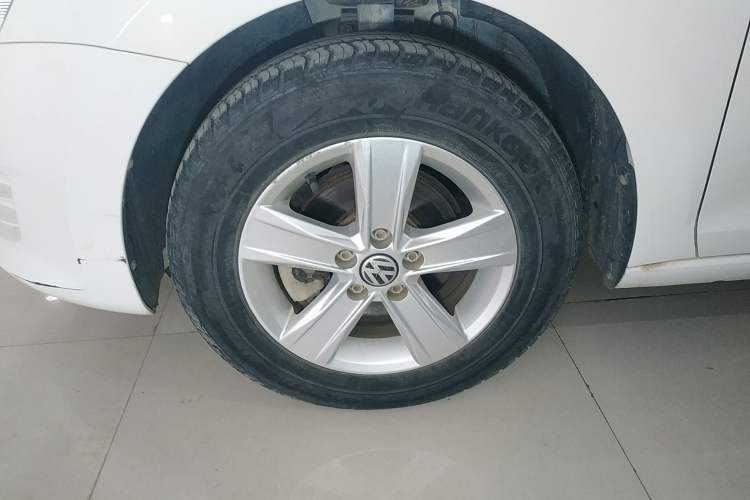 Used Volkswagen Santana 2015 1.4L Manual Fashion Edition Exterior 5