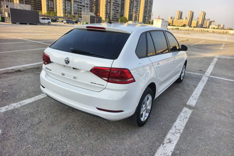 Used Volkswagen Santana 2015 HaoNa 1.6L Manual Fashion Edition Exterior 6