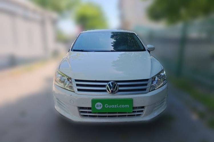Used Volkswagen Santana 2015 1.6L Manual Fashion Edition Front