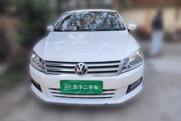 Used Volkswagen Santana 2015 1.6L Manual Comfort Edition Front