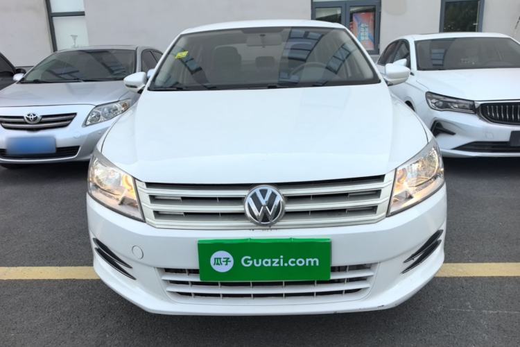 Used Volkswagen Santana 2015 1.4L Manual Fashion Edition Front