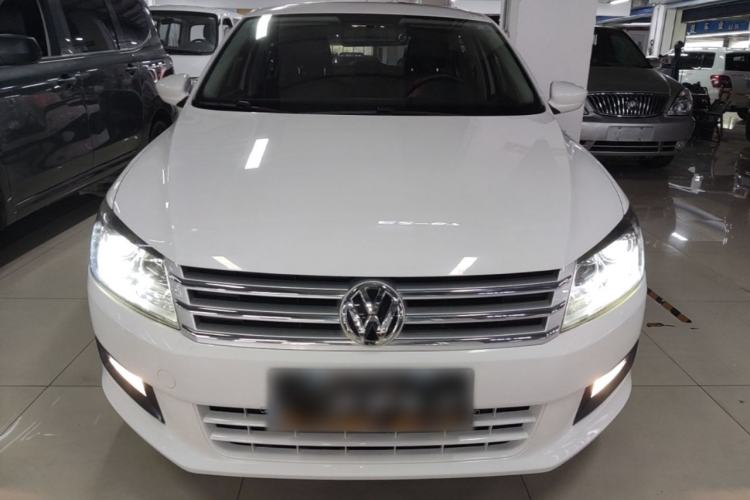 Used Volkswagen Santana 2015 1.6L Automatic Comfort Edition Front