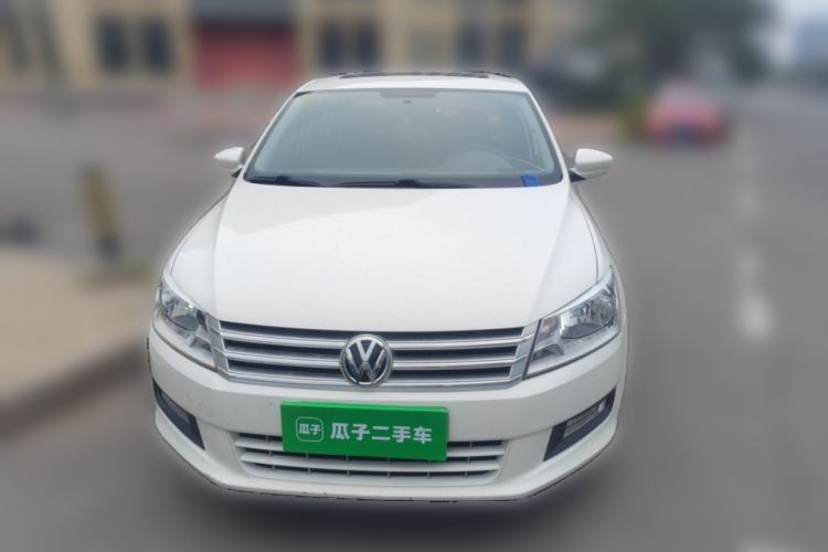 Used Volkswagen Santana 2015 1.6L Automatic Comfort Edition Front