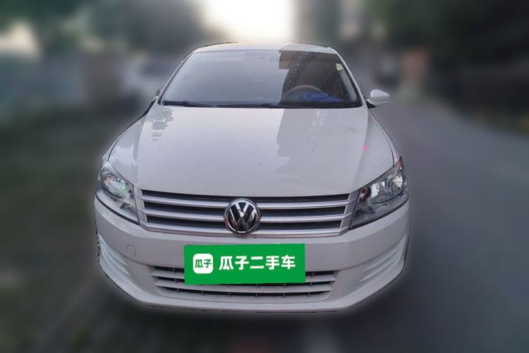 Used Volkswagen Santana 2015 1.6L Manual Fashion Edition Front
