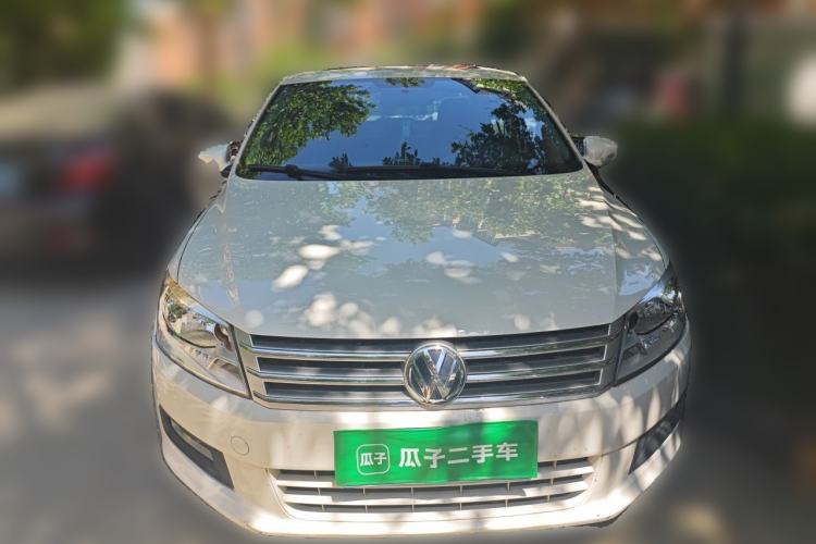 Used Volkswagen Santana 2015 1.6L Automatic Comfort Edition Front