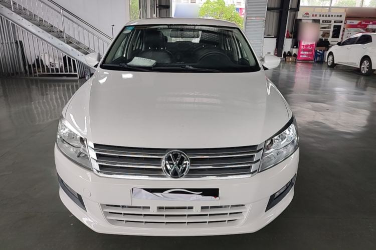 Used Volkswagen Santana 2015 1.6L Manual Comfort Edition Front