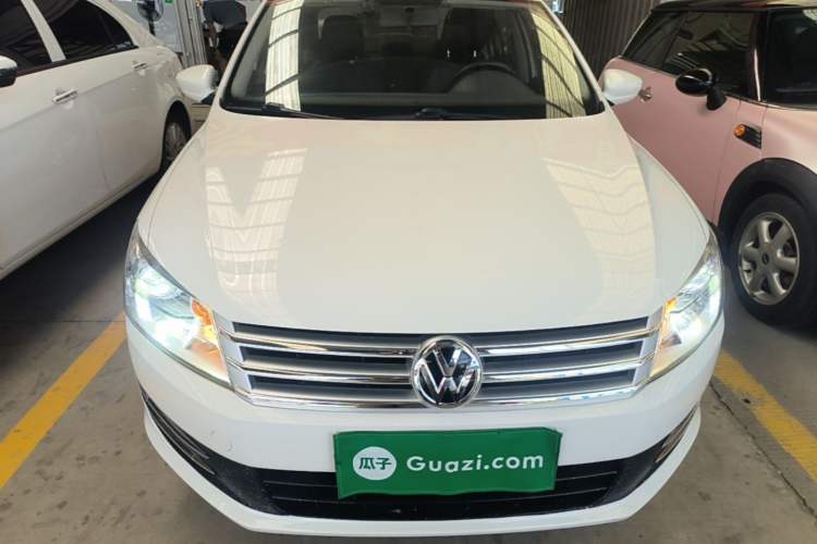 Used Volkswagen Santana 2015 1.4L Manual Fashion Edition Front