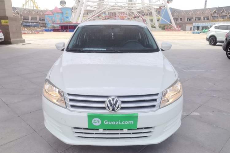 Used Volkswagen Santana 2015 1.6L Manual Fashion Edition Front