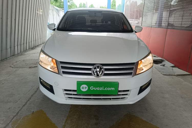 Used Volkswagen Santana 2015 1.4L Manual Fashion Edition Front