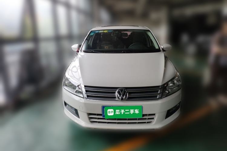 Used Volkswagen Santana 2015 1.6L Manual Comfort Edition Front