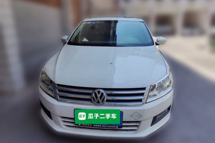 Used Volkswagen Santana 2015 1.6L Manual Comfort Edition Front