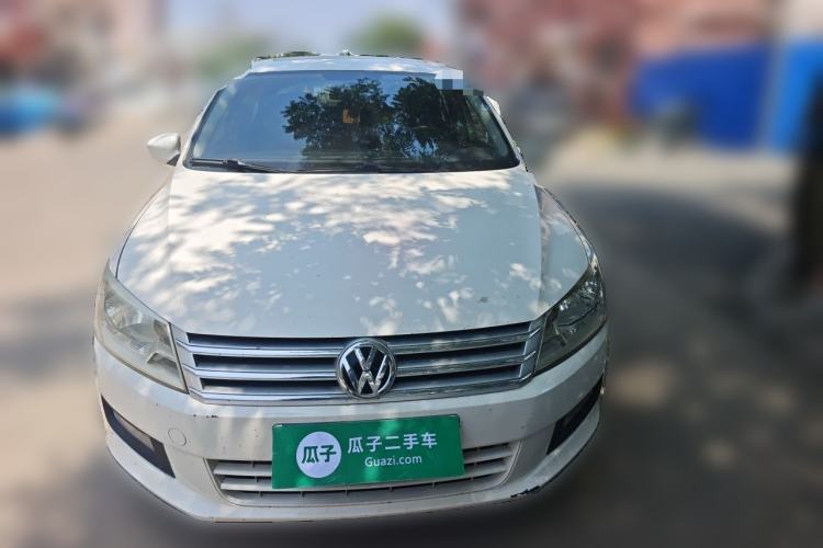 Used Volkswagen Santana 2015 1.6L Manual Comfort Edition Front