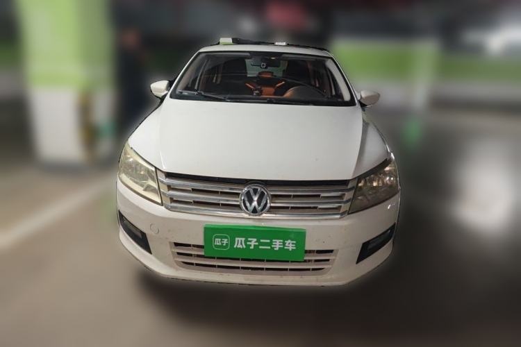 Used Volkswagen Santana 2015 1.6L Manual Comfort Edition Front