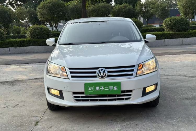 Used Volkswagen Santana 2015 1.4L Manual Fashion Edition Front