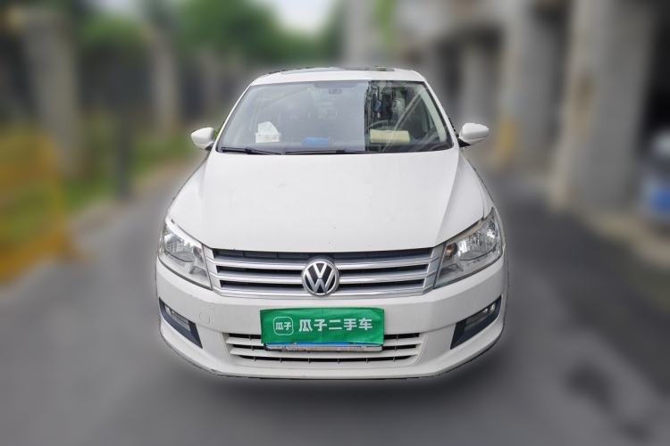 Used Volkswagen Santana 2015 1.4L Manual Comfort Edition Front