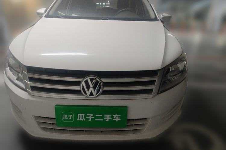Used Volkswagen Santana 2015 1.6L Manual Fashion Edition Front