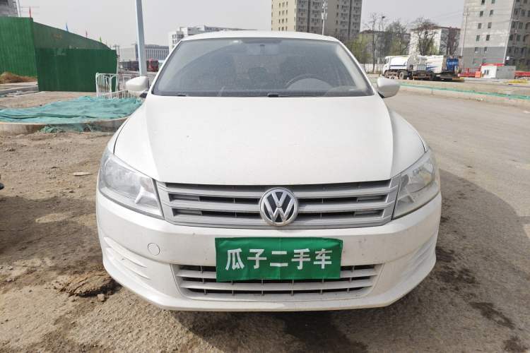 Used Volkswagen Santana 2015 1.6L Manual Fashion Edition Front