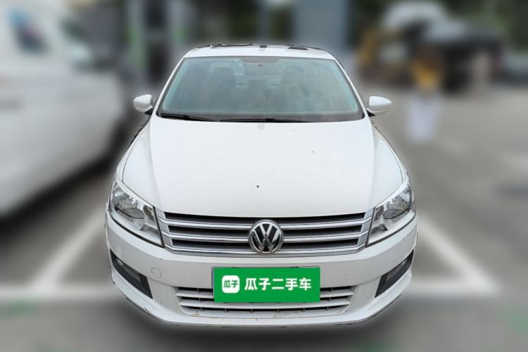 Used Volkswagen Santana 2015 1.6L Automatic Comfort Edition Front