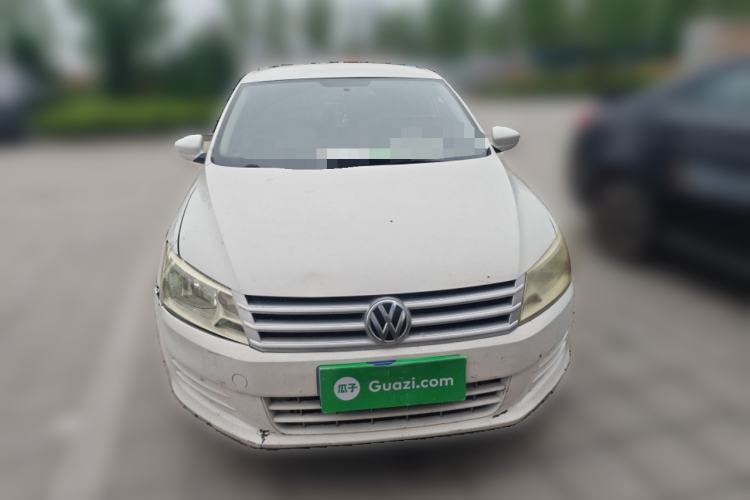 Used Volkswagen Santana 2015 1.6L Manual Fashion Edition Front