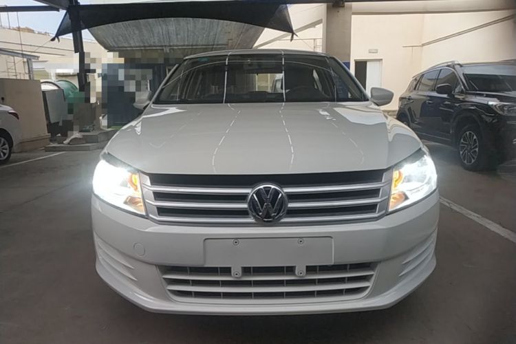Used Volkswagen Santana 2015 1.4L Manual Fashion Edition Front