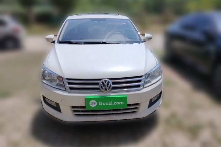 Used Volkswagen Santana 2015 1.4L Manual Comfort Edition Front