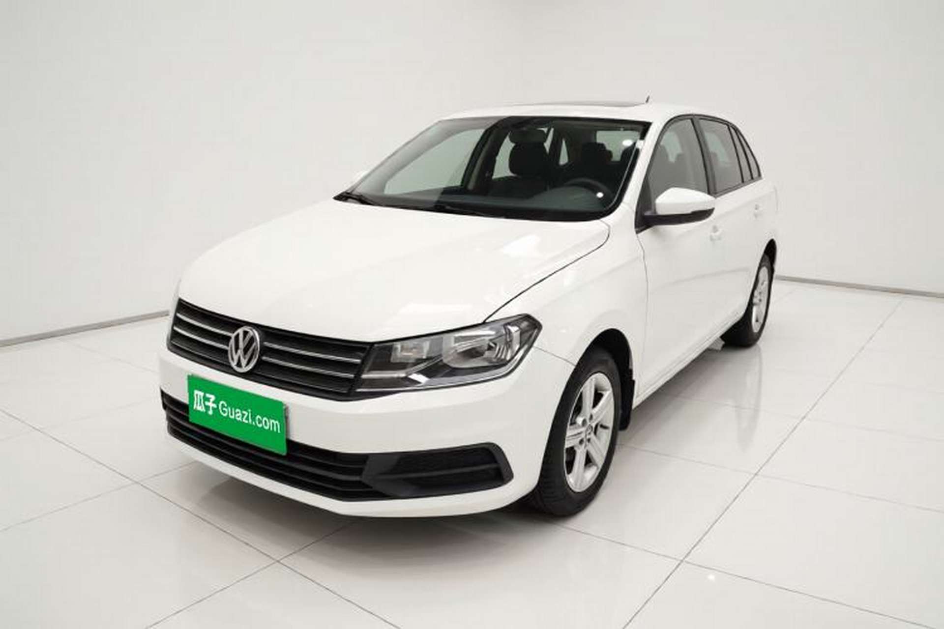Used Volkswagen Santana 2015 Haval H6 1.6L Automatic Luxury Model Front Left 45 Deg
