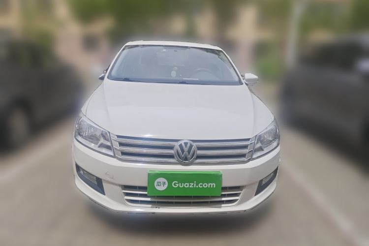 Used Volkswagen Santana 2015 1.6L Automatic Comfort Edition Front
