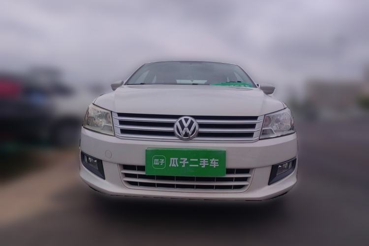 Used Volkswagen Santana 2015 1.4L Manual Comfort Edition Front